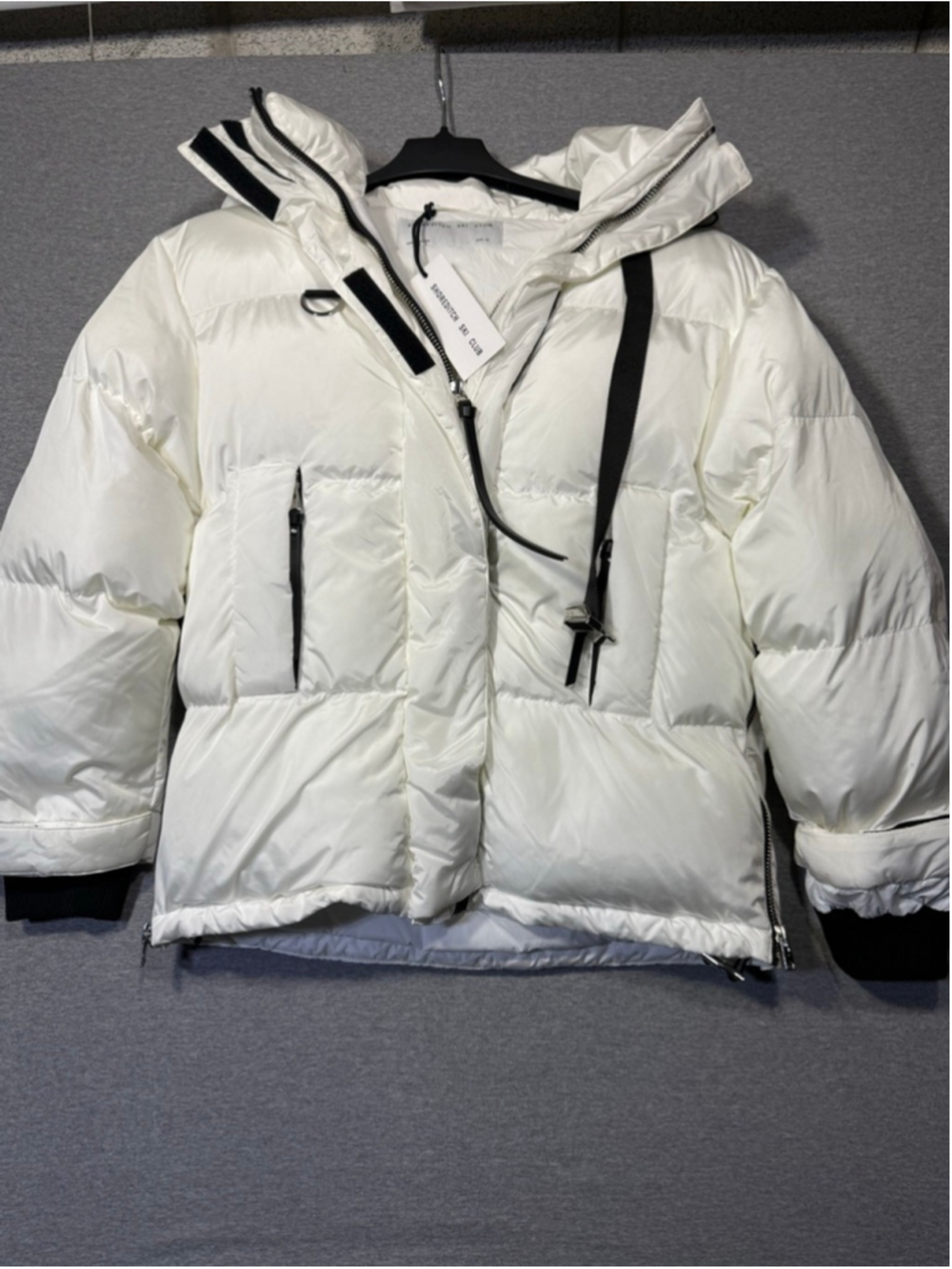 Women's Shoreditch Ski Club White Puffer Jacket with Black Accents, Size XS